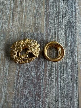 Gold Floral Cluster and Twisted Hoop Scarf Clips Set